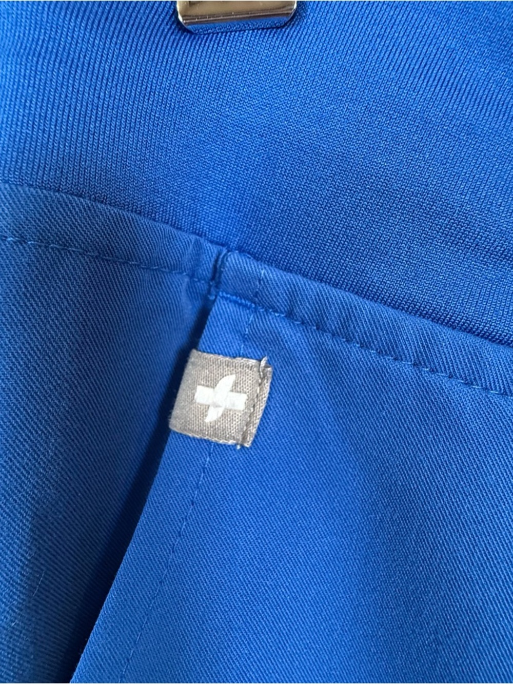 FIGS Zamora Jogger Scrub Pants in Royal Blue | Size XS | FIONx - Picture 6 of 9